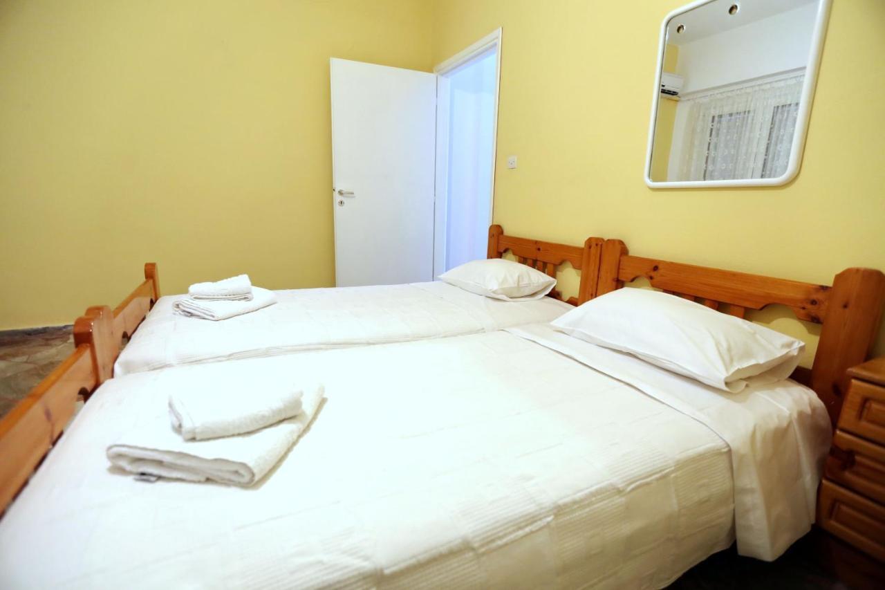 Maria Apartments Asini  Bagian luar foto