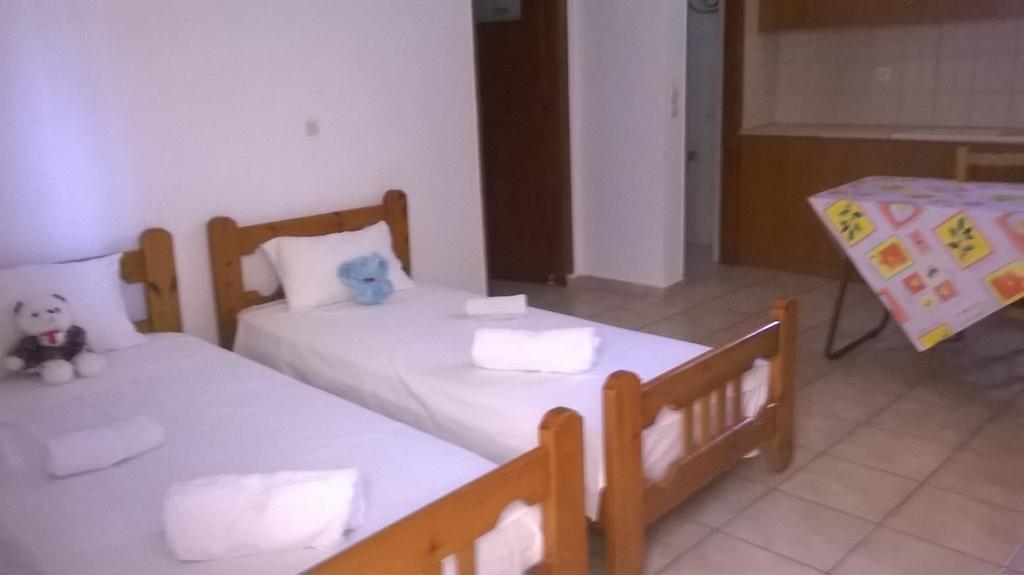 Maria Apartments Asini  Bagian luar foto