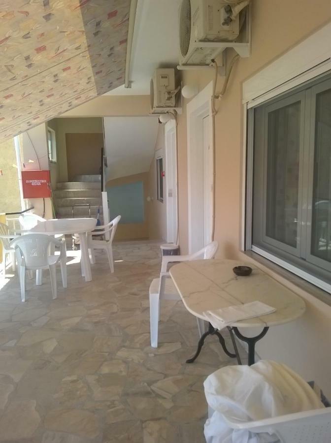 Maria Apartments Asini  Bagian luar foto
